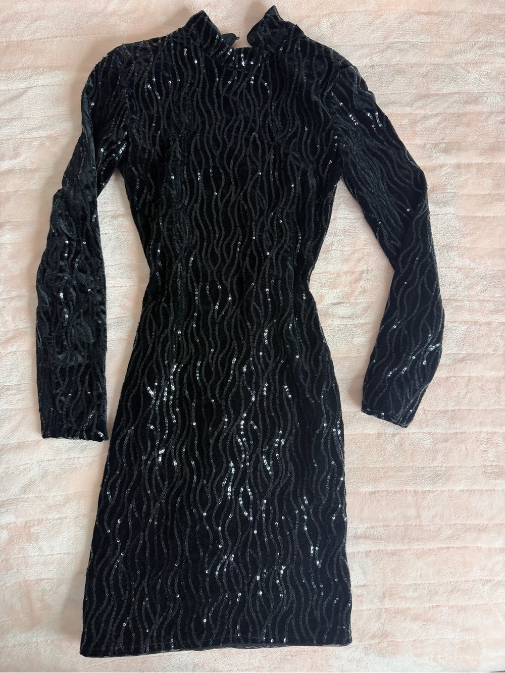 Bershka Black Sequined Long-Sleeve Bodycon Dress